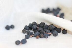 Getrocknete Vogelbeeren gegen Bluthochdruck